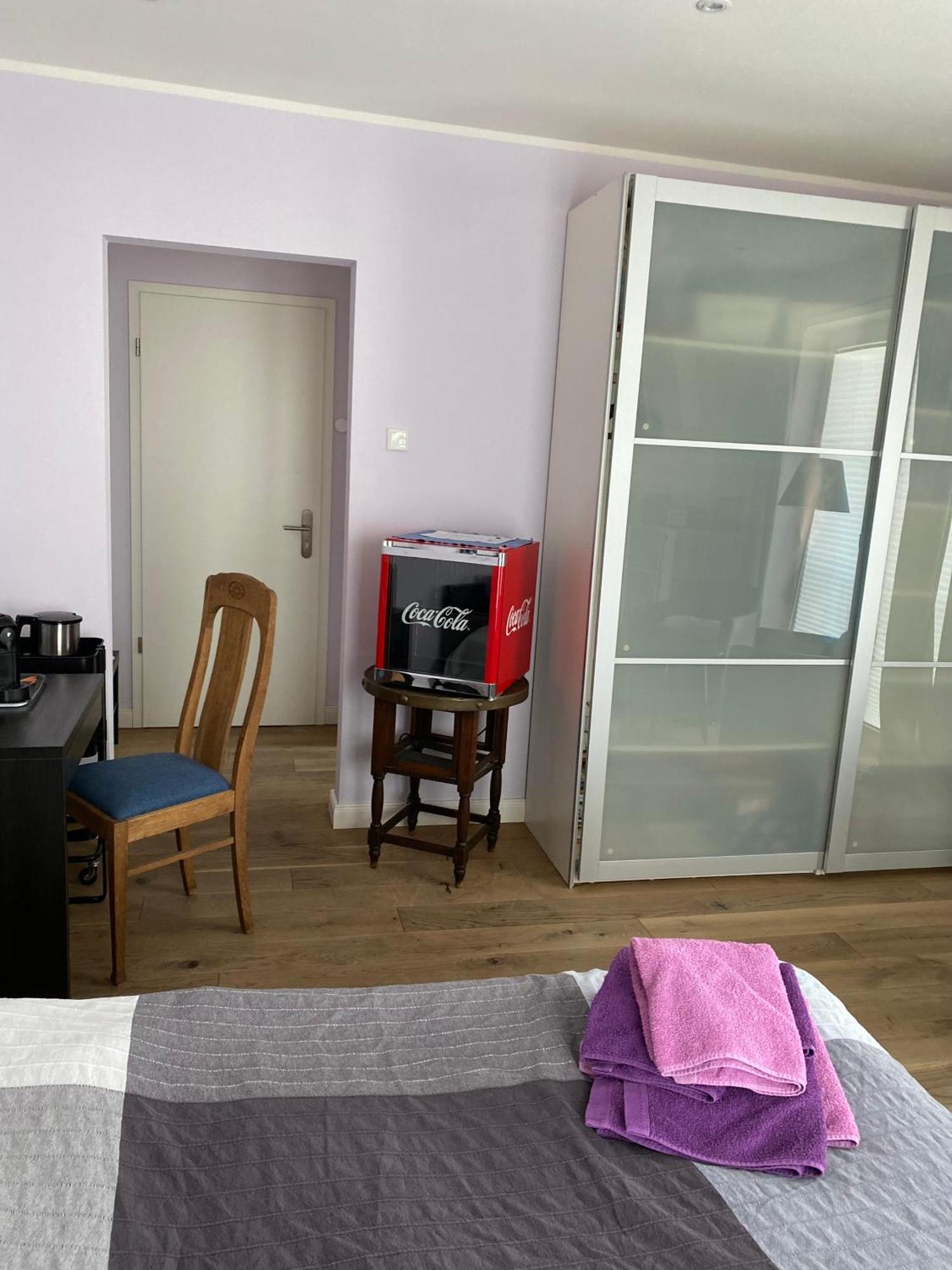 Zimmer Am Bachlauf Gelsenkirchen Extérieur photo